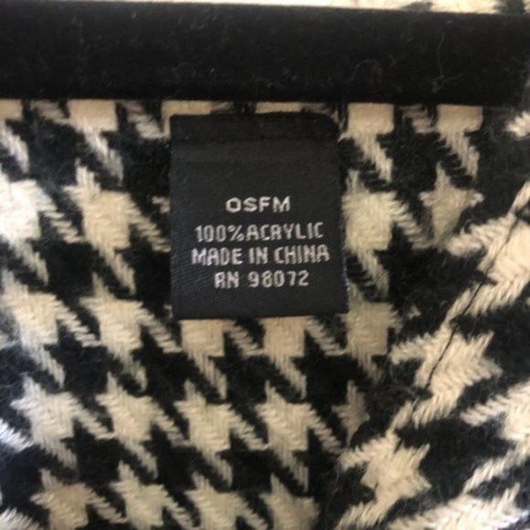 Black White Herringbone Knit Warm Shawl Wrap Y - Picture 6 of 13